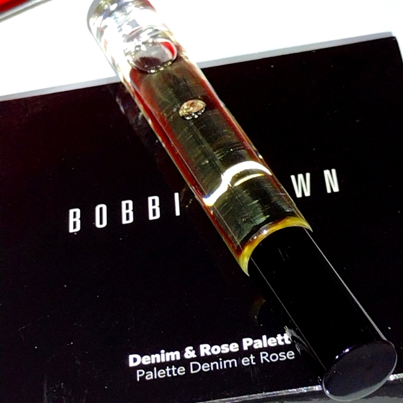 Bobby Brown Extra Essential Neroli, Patchouli, Lavender Sandalwood Oils... - Picture 3 of 7